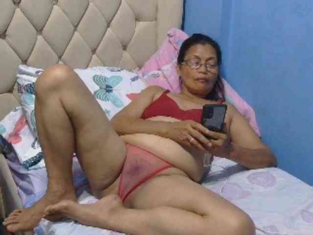 hOtGranny4u