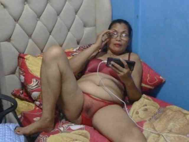 hOtGranny4u webcam
