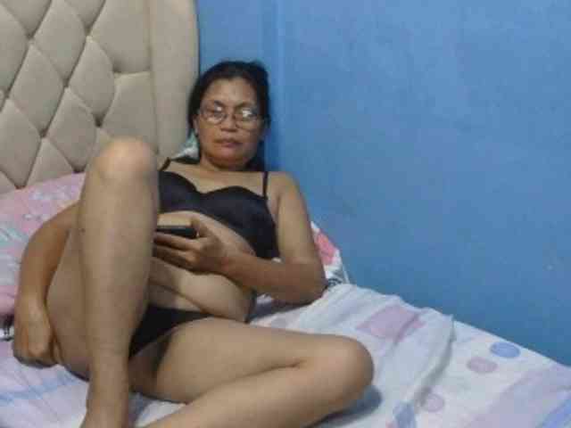 hOtGranny4u webcam