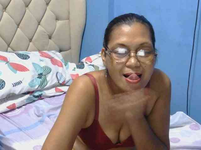 hOtGranny4u webcam