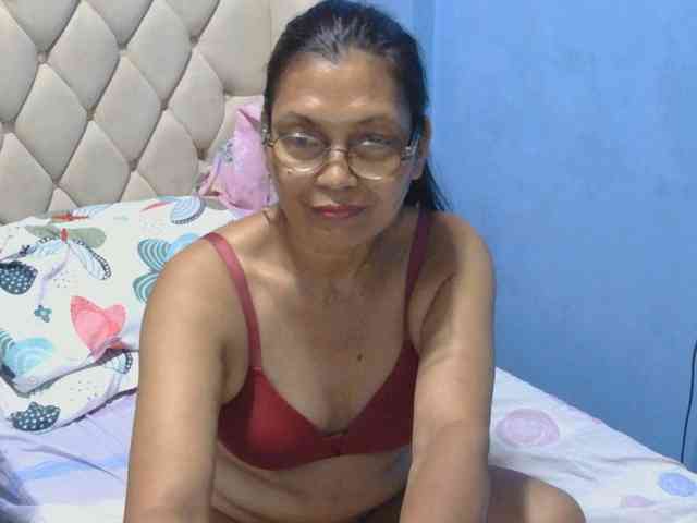 hOtGranny4u