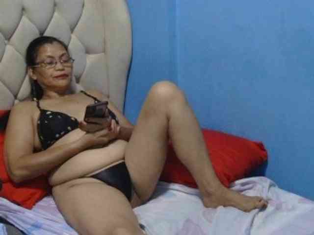 hOtGranny4u