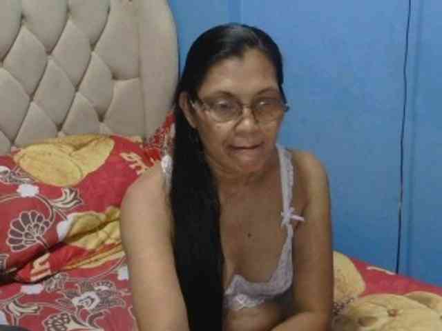 hOtGranny4u