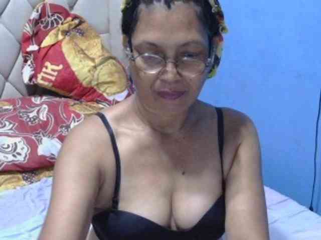 hOtGranny4u webcam