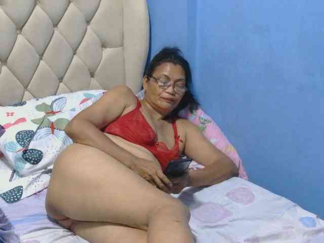 hOtGranny4u
