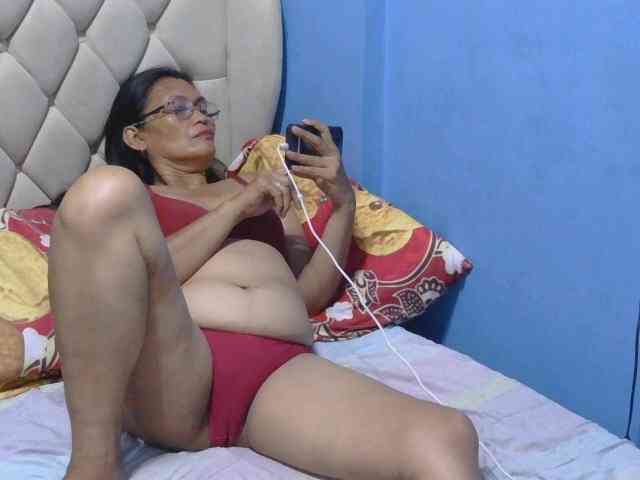 hOtGranny4u