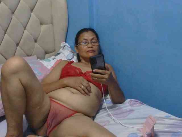 hOtGranny4u