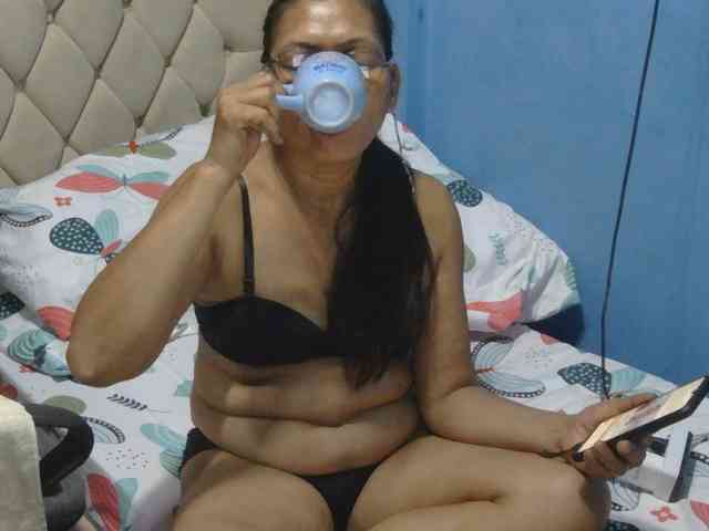 hOtGranny4u webcam