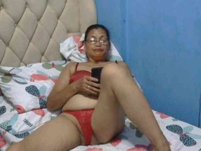hOtGranny4u