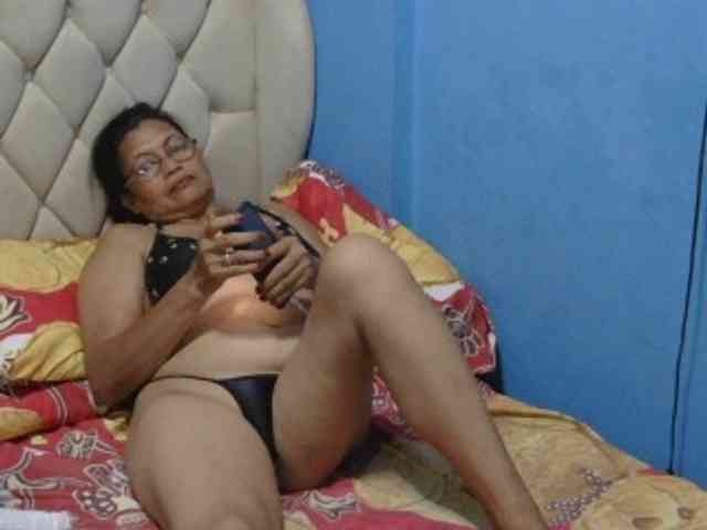 hOtGranny4u
