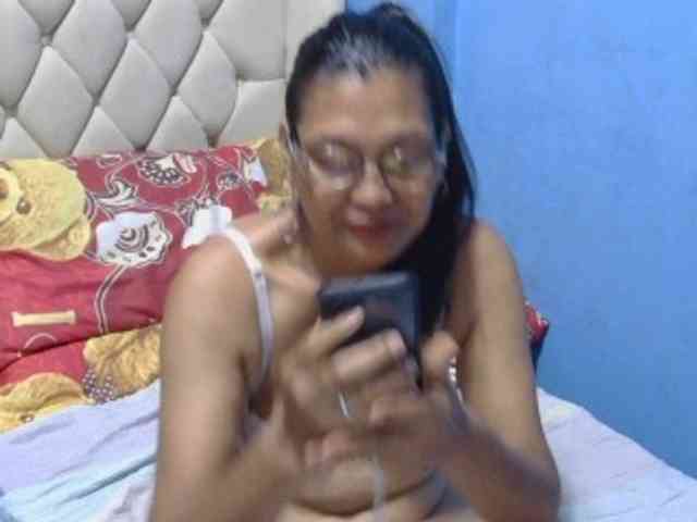 hOtGranny4u webcam