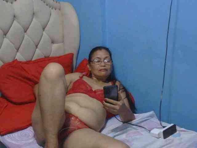hOtGranny4u webcam