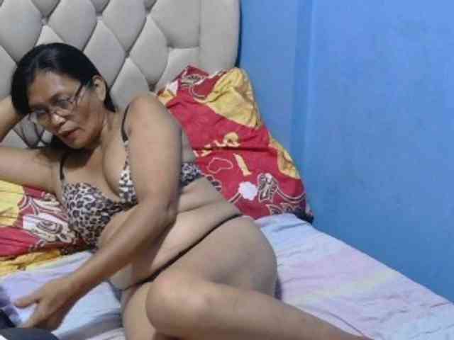 hOtGranny4u