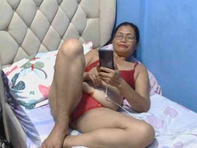 hOtGranny4u