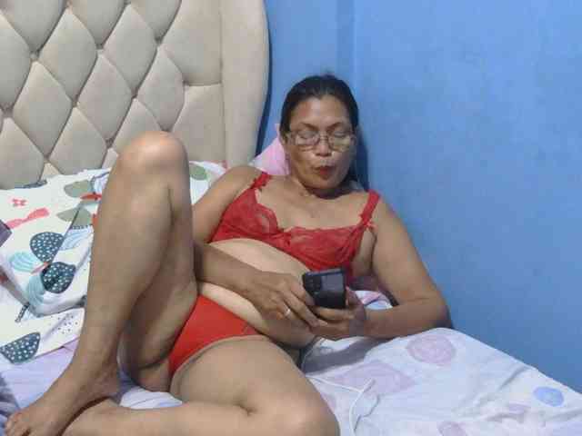 hOtGranny4u hOtGranny4u