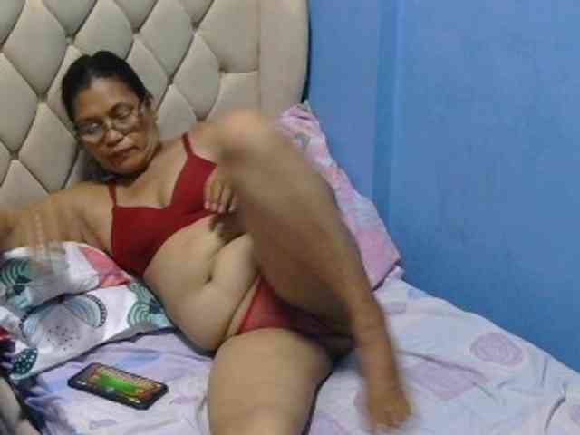 hOtGranny4u webcam
