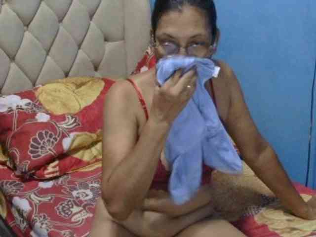 hOtGranny4u webcam