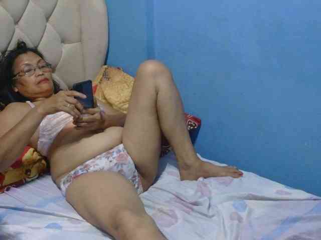 hOtGranny4u hOtGranny4u