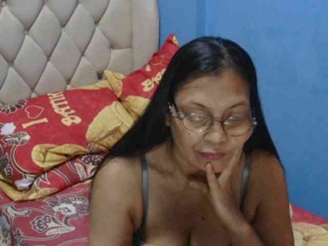 hOtGranny4u webcam