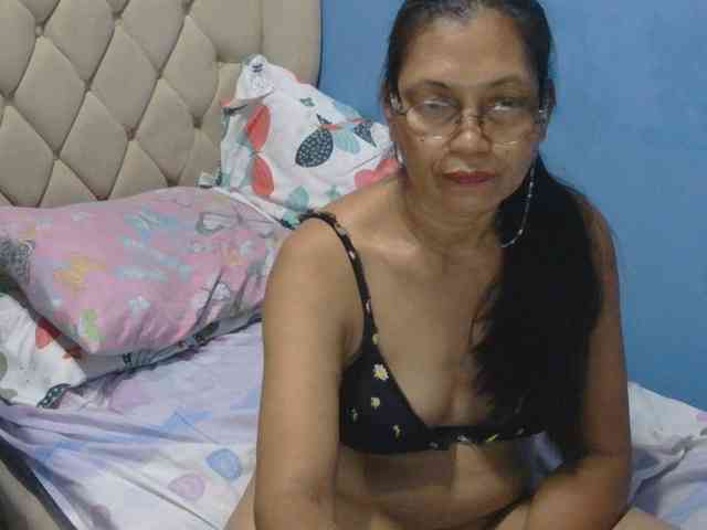 hOtGranny4u