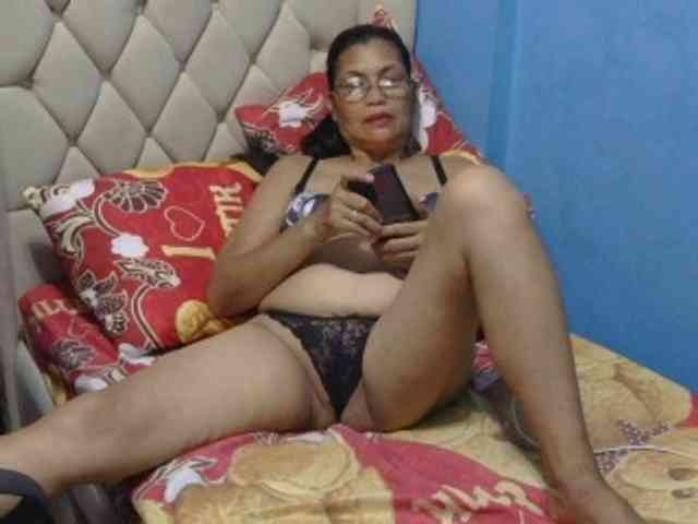 hOtGranny4u webcam