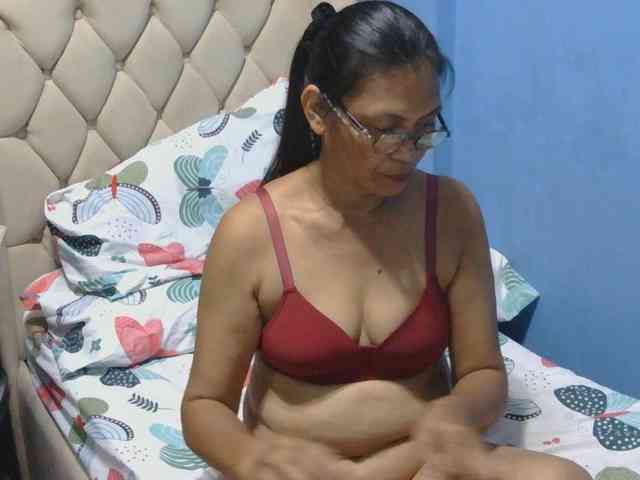 hOtGranny4u webcam