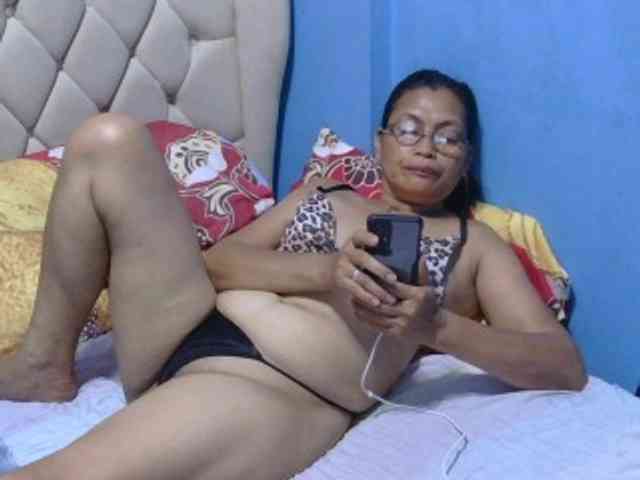 hOtGranny4u webcam