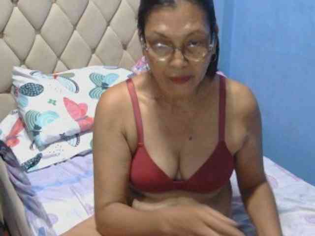 hOtGranny4u webcam