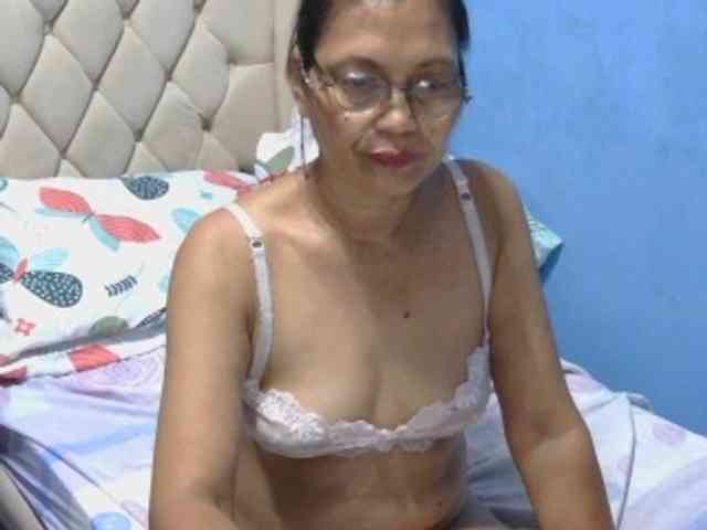 hOtGranny4u webcam