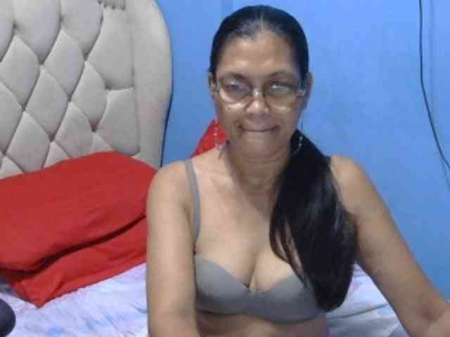 hOtGranny4u webcam