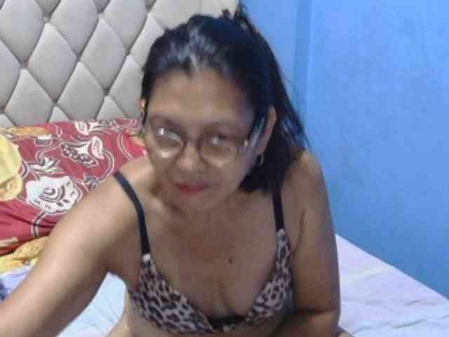 hOtGranny4u webcam