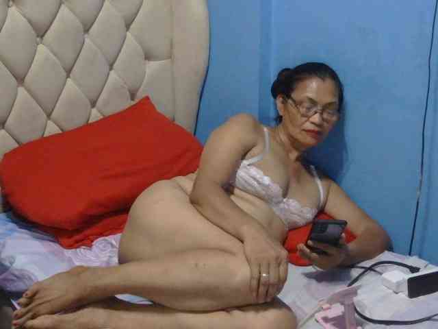 hOtGranny4u webcam