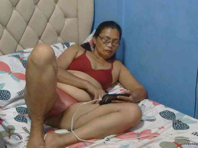 hOtGranny4u webcam