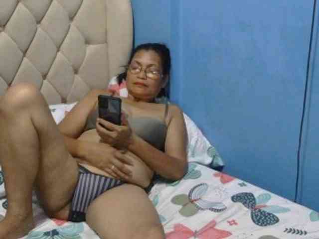 hOtGranny4u hOtGranny4u