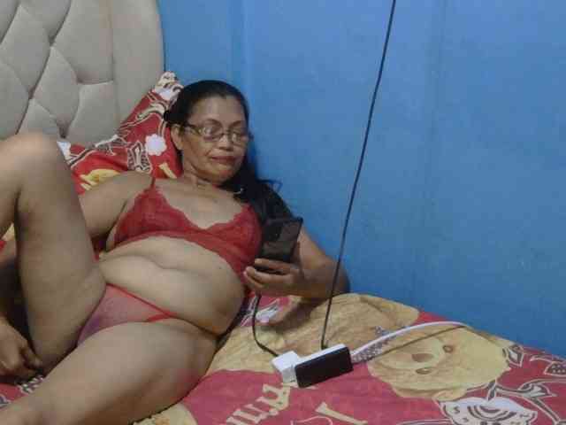 hOtGranny4u