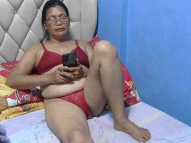 hOtGranny4u