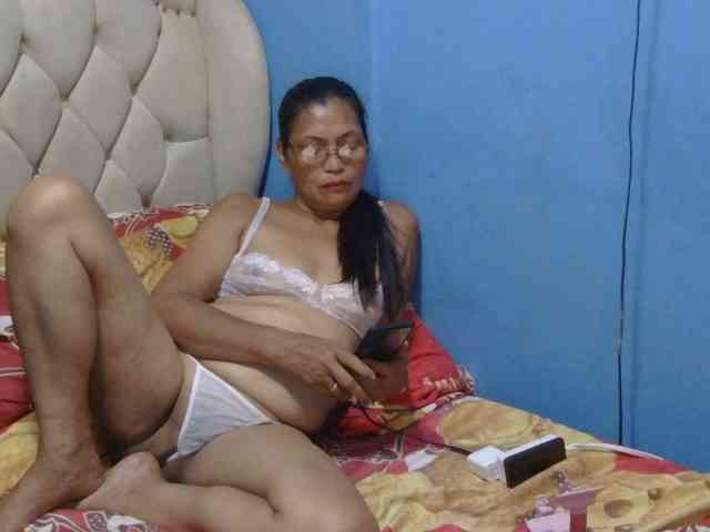hOtGranny4u