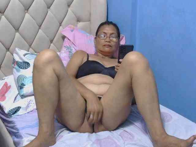 hOtGranny4u