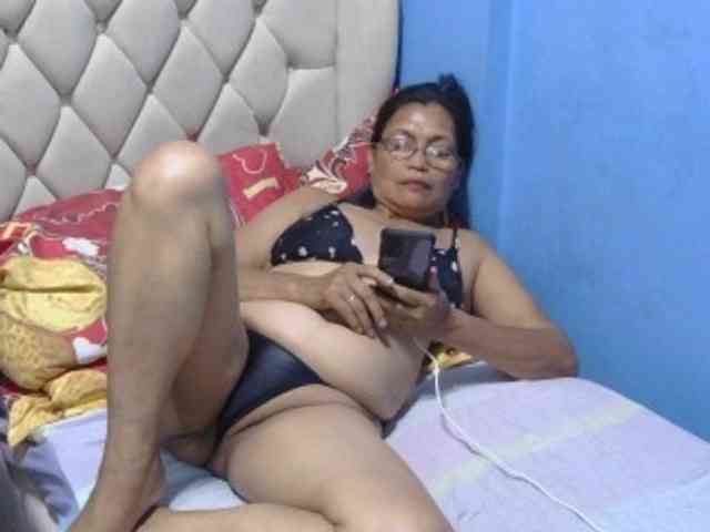 hOtGranny4u