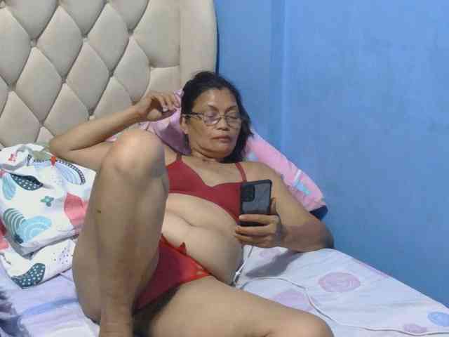 hOtGranny4u webcam