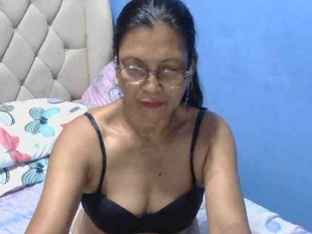 hOtGranny4u webcam
