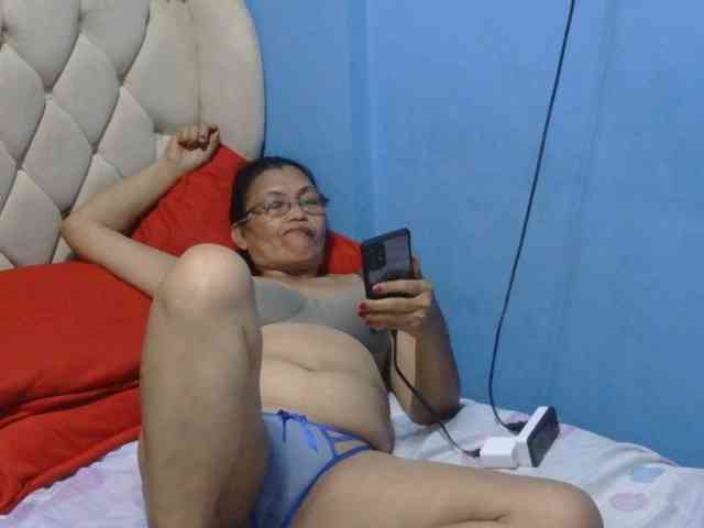 hOtGranny4u