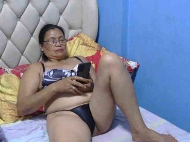 hOtGranny4u hOtGranny4u