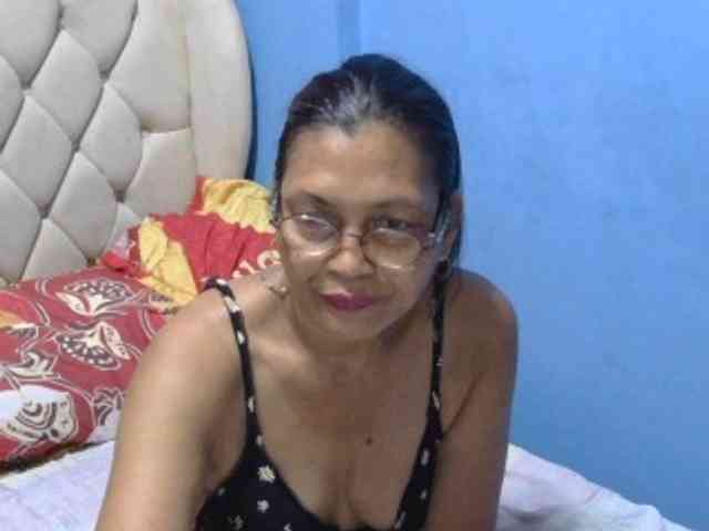 hOtGranny4u webcam