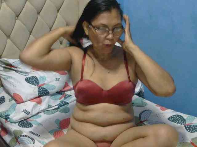 hOtGranny4u hOtGranny4u