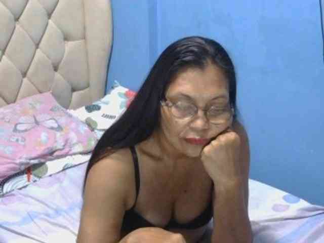 hOtGranny4u hOtGranny4u