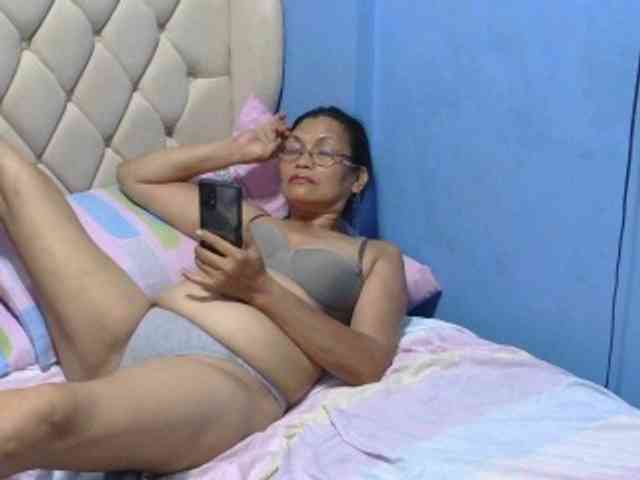 hOtGranny4u