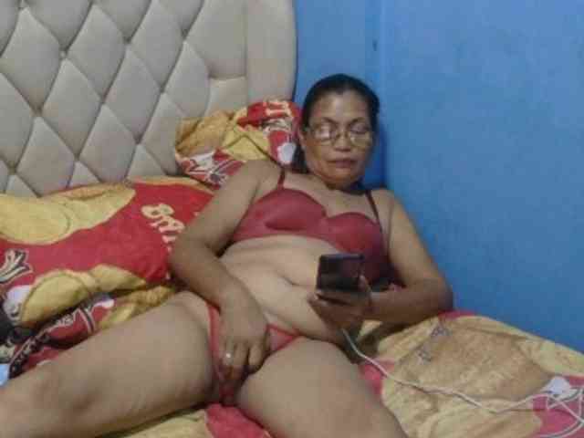 hOtGranny4u webcam