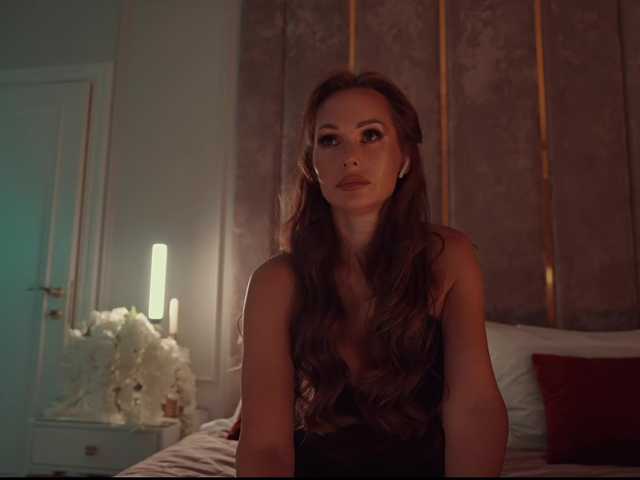 MilaDYstarlig live cam on BongaCams