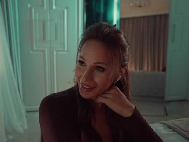 MilaDYstarlig live cam on BongaCams